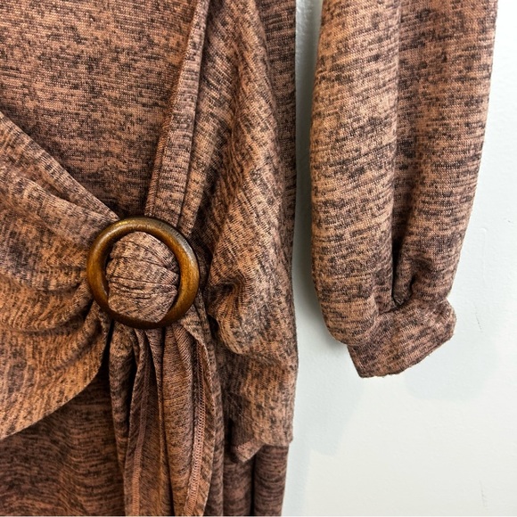 NWT Showy & Cozy Sweater Long Sleeve Tie Waist Maxi Dress Tan/Brown Size Small - Picture 8 of 13